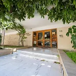 3 Bedroom Flat Near Center Lejlighed *