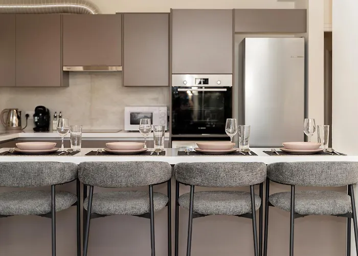 3 Bedroom Flat Near Center ניקוסיה