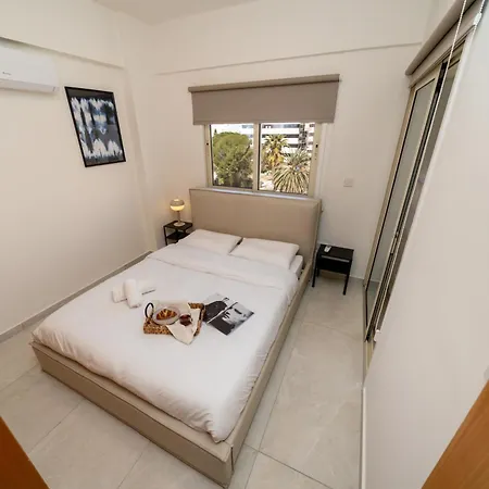3 Bedroom Flat Near Center Апартаменты